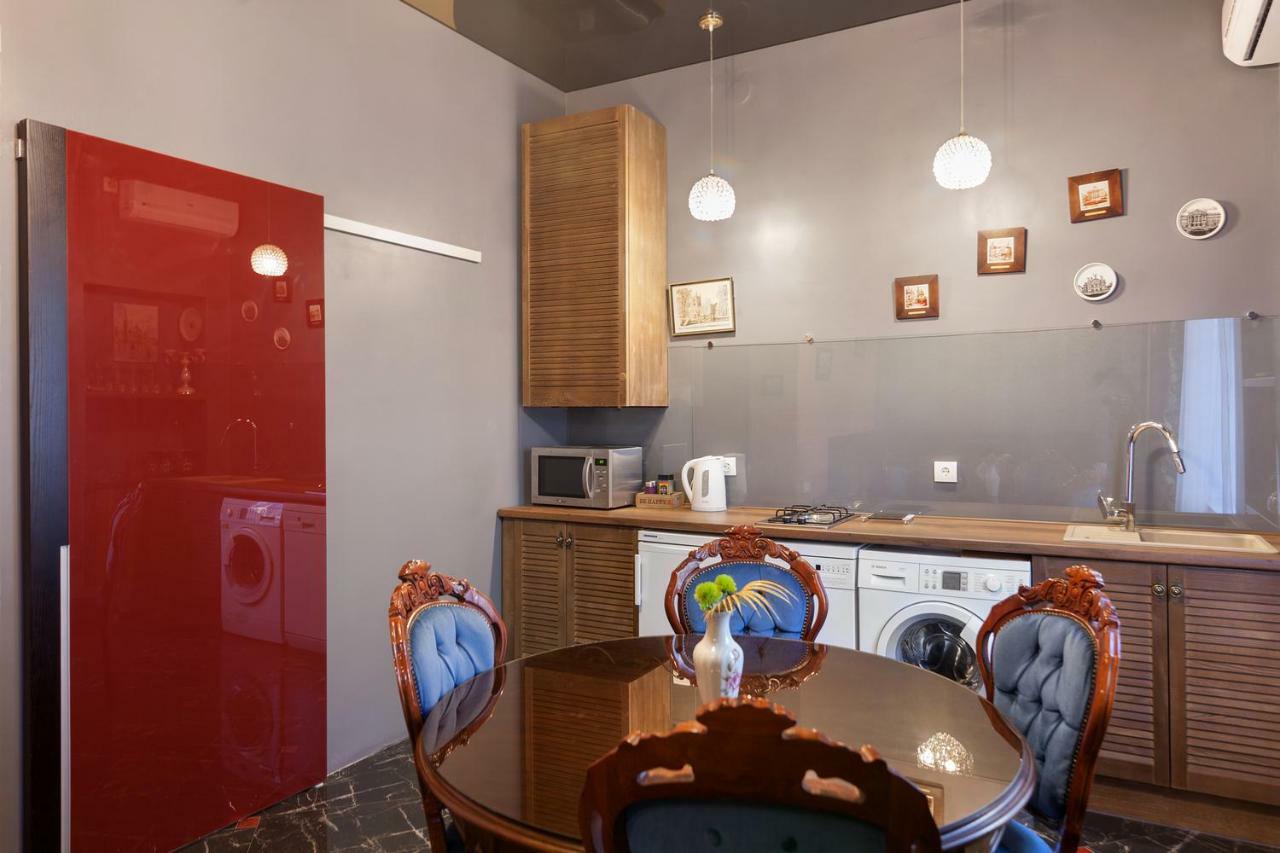 Delux Leopolli Apartments Near Shopping Mall Forum Lviv Dış mekan fotoğraf